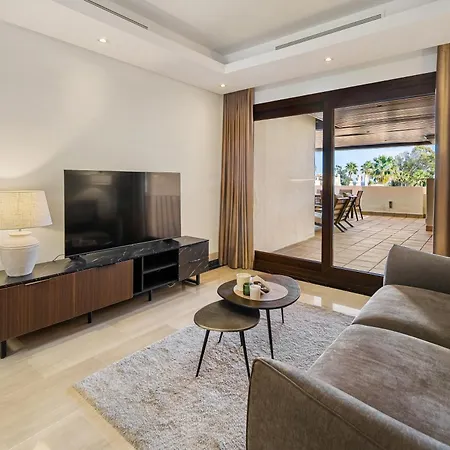 La Perla Del Mar - Exclusive Sea View Apartment, Bahía De La Plata, * Estepona