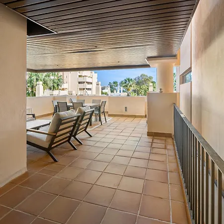 Apartment La Perla Del Mar - Exclusive Sea View Apartment, Bahia De La Plata, Estepona
