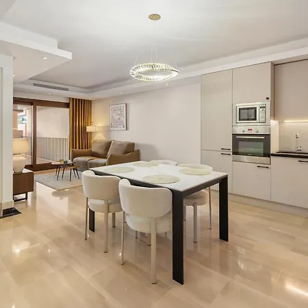 La Perla Del Mar - Exclusive Sea View Apartment, Bahía De La Plata, Apartamento Estepona