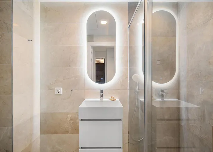 La Perla Del Mar - Exclusive Sea View Apartment, Bahía De La Plata, * Estepona