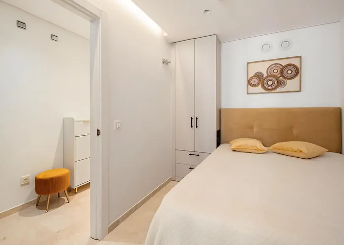 La Perla Del Mar - Exclusive Sea View Apartment, Bahía De La Plata, Estepona